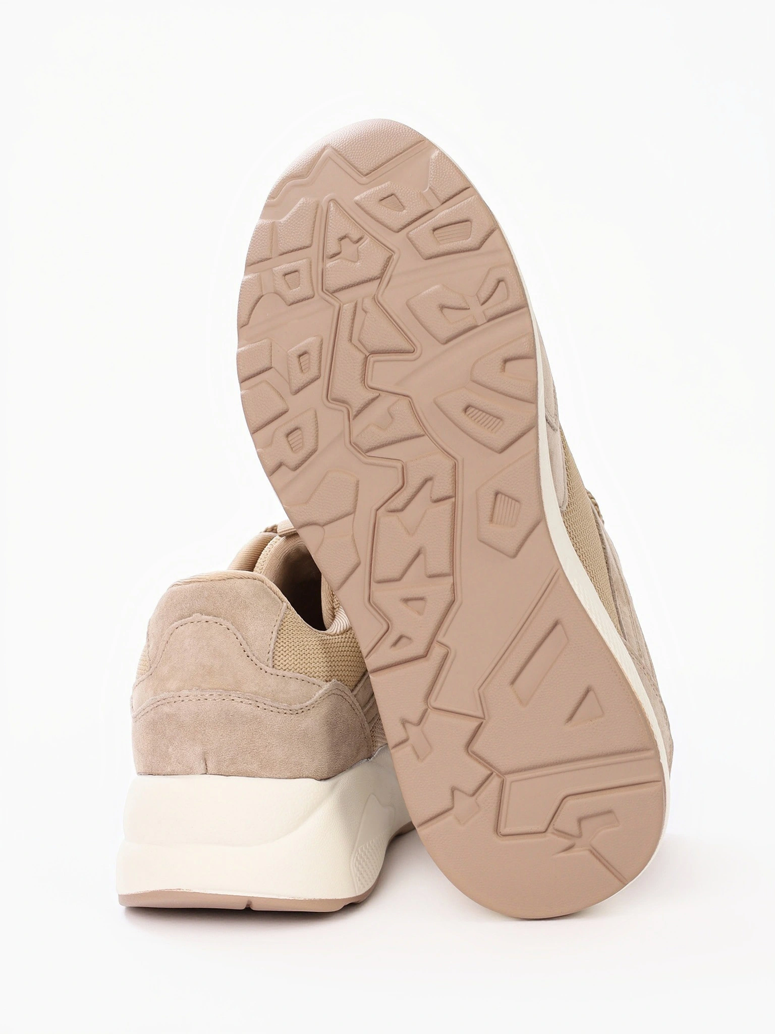 Кроссовки комбинированные бежевого цвета на средней платформе